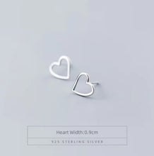 Load image into Gallery viewer, pendientes de plata de ley 925 con forma de corazón para mujer, joyería fina con cierre de tuerca