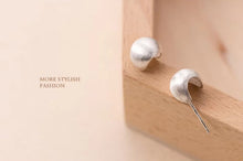 Cargar imagen en el visor de la galería, pendientes geométricos de Plata de Ley 925 para mujer