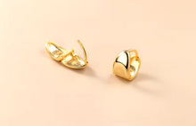 Load image into Gallery viewer, pendientes de Aro para mujer, de Plata Irregular de ley 2021