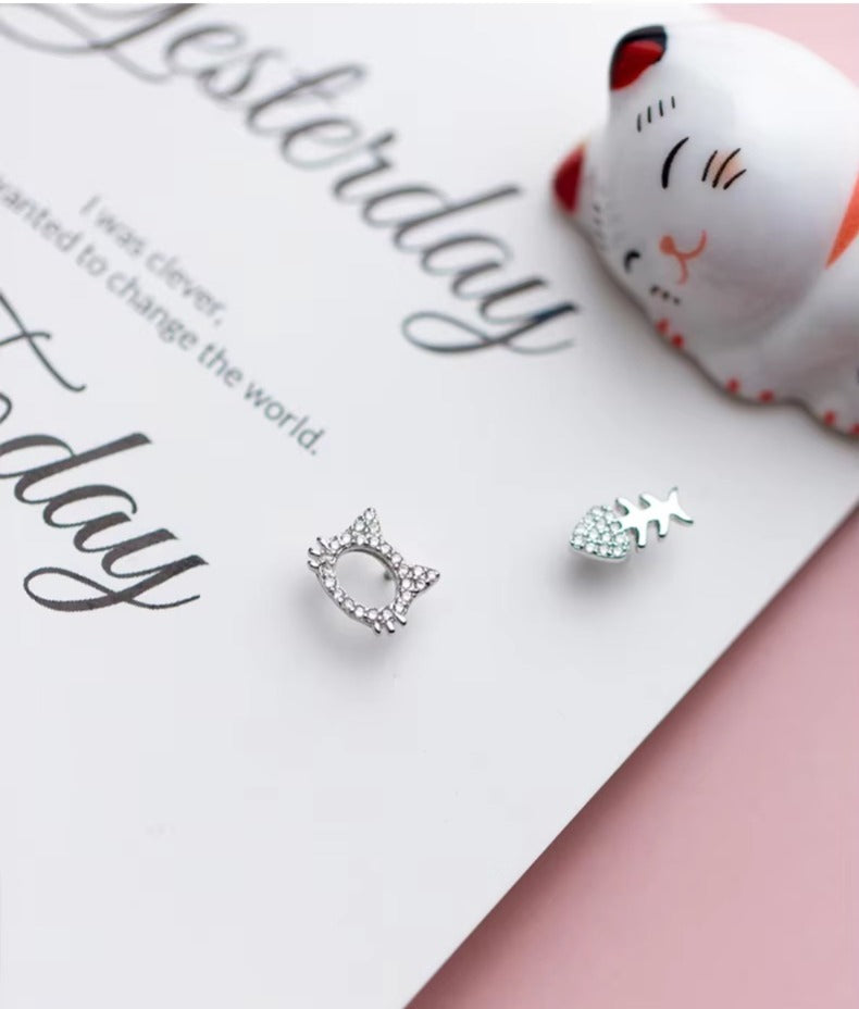 pendientes de plata de ley 925 con diseño de gato y hueso para mujer, aretes pequeños