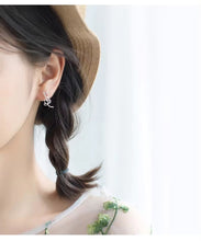 Load image into Gallery viewer, pendientes de plata de ley 925 con forma de gato y Animal, joyería romántica