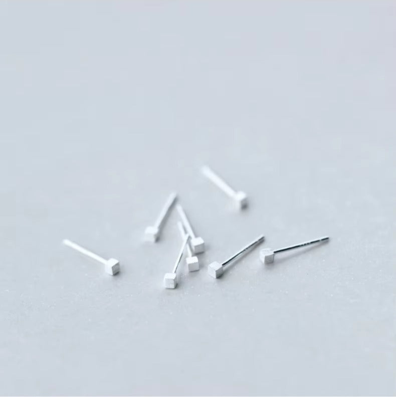 Simple Cute Scrub Vintage Square previene alergias Stud pendientes moda 925