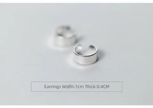 Load image into Gallery viewer, pendientes minimalistas de Plata de Ley 925 para mujer y niña, aretes redondos de Clip, joyería