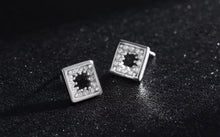 Load image into Gallery viewer, pendientes de plata de ley 925 con forma cuadrada para mujer, arete clásico con huecos