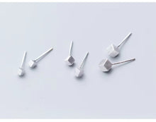 Load image into Gallery viewer, pendientes de plata de ley 925 auténtica para mujer, aretes cuadrados esmerilados en 3D