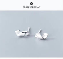 Load image into Gallery viewer, pendientes minimalistas geométricos para mujer, de plata de ley 100% 925 auténtica