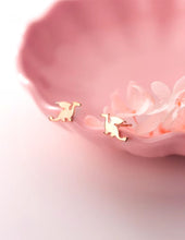 Cargar imagen en el visor de la galería, pendientes de tuerca de dinosaurio para mujer, aretes pequeños de Plata de Ley 925