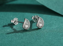 Load image into Gallery viewer, pendientes de plata de ley 925 con forma de lágrima para mujer