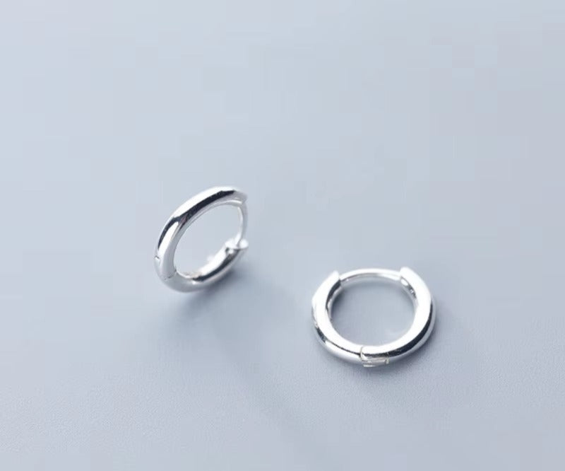 pendientes de aro minimalistas para mujer