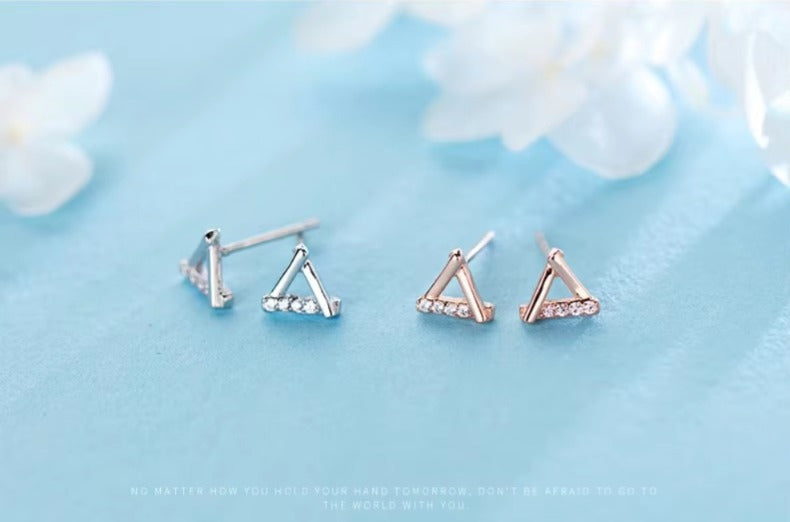 pendientes de plata de ley 925 con forma de triángulo para mujer, aretes pequeños