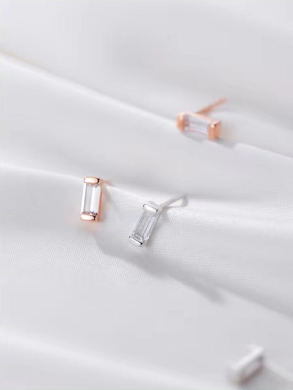 Mini pendientes de plata de ley 100% 925 con circón cuadrado para mujer