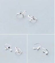 Cargar imagen en el visor de la galería, Pendientes redondos de aro de Plata de Ley 925