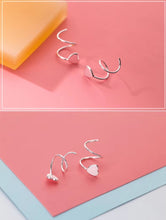 Load image into Gallery viewer, pendientes de plata de ley 925 con diseño geométrico para mujer, joyería fina con diseño de corazones bonitos