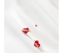 Load image into Gallery viewer, pendientes de plata de ley 925 para mujer, joyería fina con cierre de tuerca, piedra roja CZ