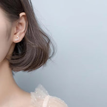 Cargar imagen en el visor de la galería, pendientes de tuerca de pluma de circón transparente para mujer, rombos brillantes