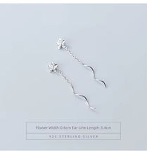 Load image into Gallery viewer, pendientes colgantes de Plata de Ley 925 con forma de flor para mujer, aretes colgantes