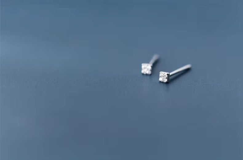 pendientes pequeños de plata de ley 100% y Circonia cúbica para mujer