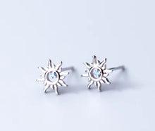 Load image into Gallery viewer, pendientes de plata de ley 925 con forma de Helios para mujer