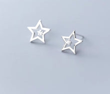 Load image into Gallery viewer, pendientes de plata de ley 925 con forma de estrella para mujer, aretes pequeños, alfiler antialérgico