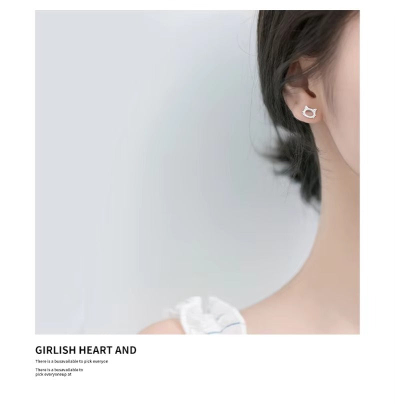 pendientes de plata de ley 925 con diseño de gato y hueso para mujer, aretes pequeños