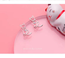 Load image into Gallery viewer, pendientes de plata de ley 925 con forma de gato y Animal, joyería romántica