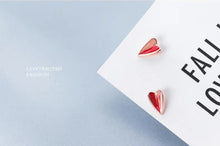 Load image into Gallery viewer, pendientes de plata de ley 100% con forma de corazón esmaltado para mujer y niño