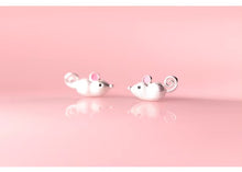 Load image into Gallery viewer, pendientes de plata de primera ley con forma de ratón para mujer, aretes pequeños