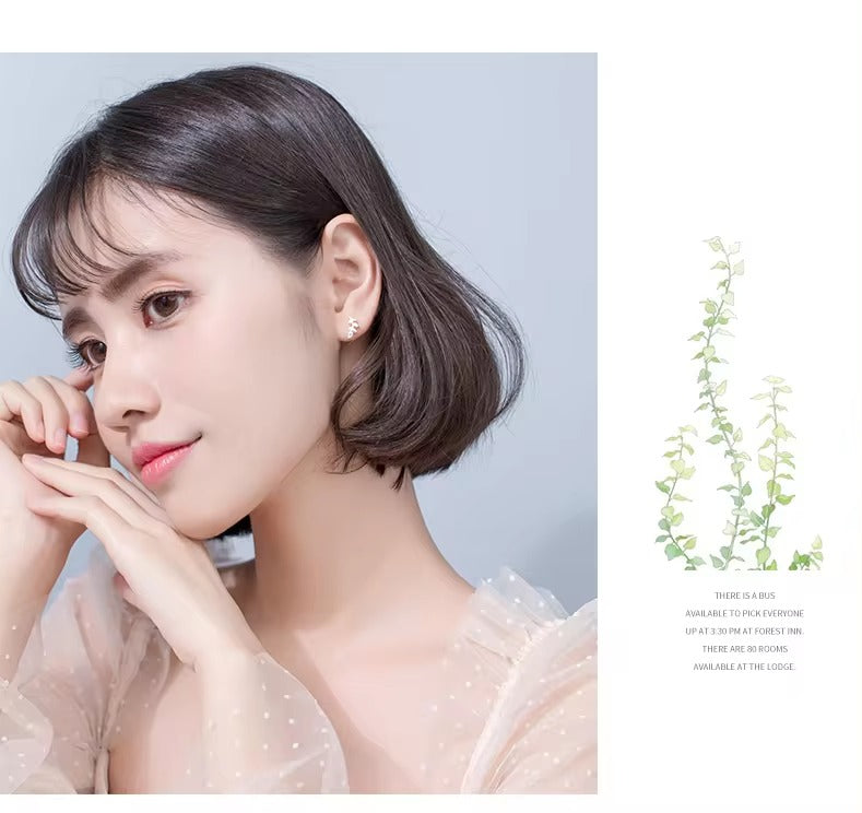 pendientes de tuerca de árbol de hojas pequeñas y lindas para mujer