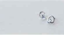 Load image into Gallery viewer, pendientes de plata de ley 100% y Circonia cúbica para mujer, aretes pequeños