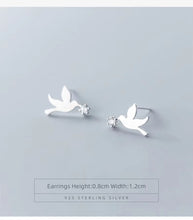 Cargar imagen en el visor de la galería, pendientes de tuerca con diseño de pájaros para mujer, aretes de Plata de Ley 925