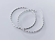 Load image into Gallery viewer, pendientes de aro grandes brillantes para mujer