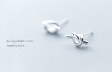 Load image into Gallery viewer, pendientes minimalistas para mujer y niña