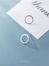 Cargar imagen en el visor de la galería, pendientes geométricos sencillos para mujer, de Plata de Ley 925 auténtica, redondos