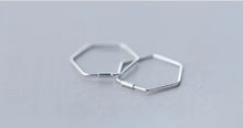Load image into Gallery viewer, pendientes de aro de plata de primera ley para mujer, aretes pequeños