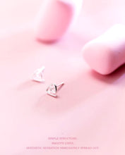 Load image into Gallery viewer, pendientes de plata de ley 925 con forma de triángulo, joyería fina minimalista