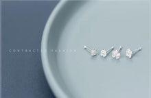Load image into Gallery viewer, pendientes clásicos de Plata de Ley 925 con forma de rosa, joyería fina con diseño de planta