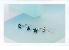 Load image into Gallery viewer, nueva llegada Real 925 estrellas de plata de ley Simple lindo pendientes de cristal azul para mujeres