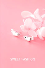 Load image into Gallery viewer, pendientes de plata de primera ley con forma de ratón para mujer, aretes pequeños
