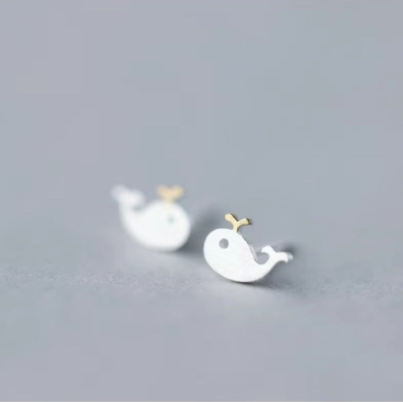pequeños lindos pendientes de Stud de la ballena de matorral Simple dulce Plata de Ley 925