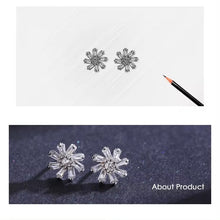Load image into Gallery viewer, pendientes de plata de ley 925 con forma de flor giratoria para mujer