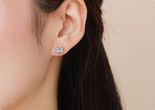 Load image into Gallery viewer, pendientes de plata de ley 925 con circonita cúbica para mujer, aretes brillantes con forma de gota