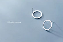 Cargar imagen en el visor de la galería, pendientes geométricos sencillos para mujer, de Plata de Ley 925 auténtica, redondos