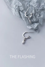 Cargar imagen en el visor de la galería, pendientes de tuerca de semicírculo de cono de columpio Punk Rock para mujer