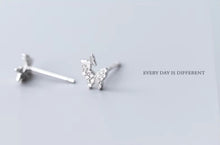 Cargar imagen en el visor de la galería, pendientes de plata esterlina 925 para mujer, joyería fina con forma de mariposa bailarina
