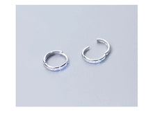 Cargar imagen en el visor de la galería, Simple Charm redondo claro Zirconia joyería de moda 100% plata esterlina 925 pendientes de aro de Color dorado para regalo de mujer