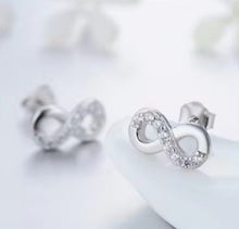 Load image into Gallery viewer, pendientes de plata de ley 2024 con Circonia cúbica para mujer