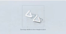 Cargar imagen en el visor de la galería, riángulo geométrico clásico Simple pequeños pendientes de perno lindo 925 Plata de Ley