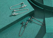 Load image into Gallery viewer, pendientes de tuerca de serpiente de Color negro para mujer