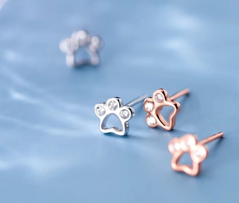 pendientes de plata de ley 925 con forma de pata de perro para mujer, aretes de circonita brillante