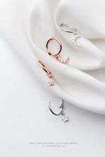 Load image into Gallery viewer, pendientes de aro de Plata de Ley 925 con forma de Luna y estrella centelleante para mujer